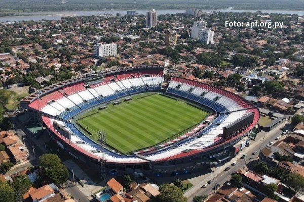 Estadio Defensores del Chaco
